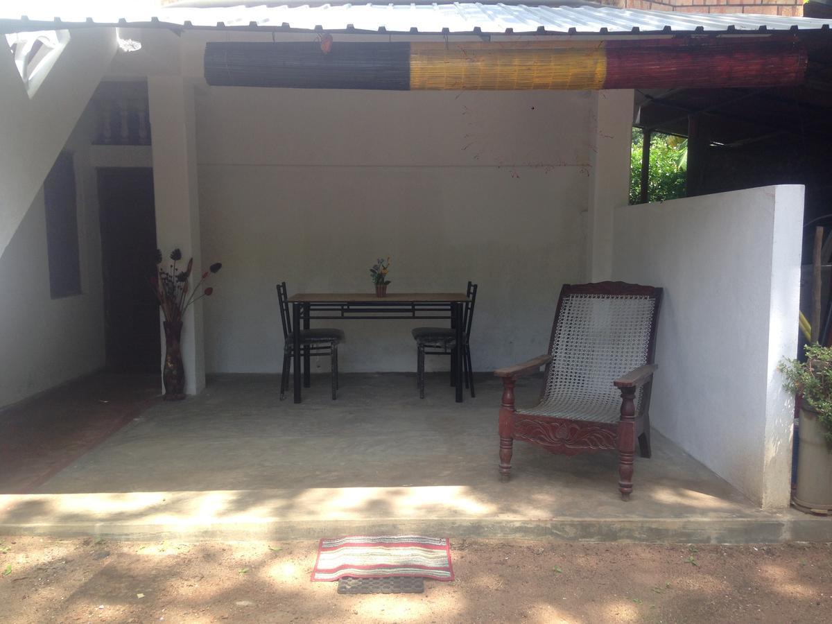 Jayanika Home Stay Tangalle Buitenkant foto