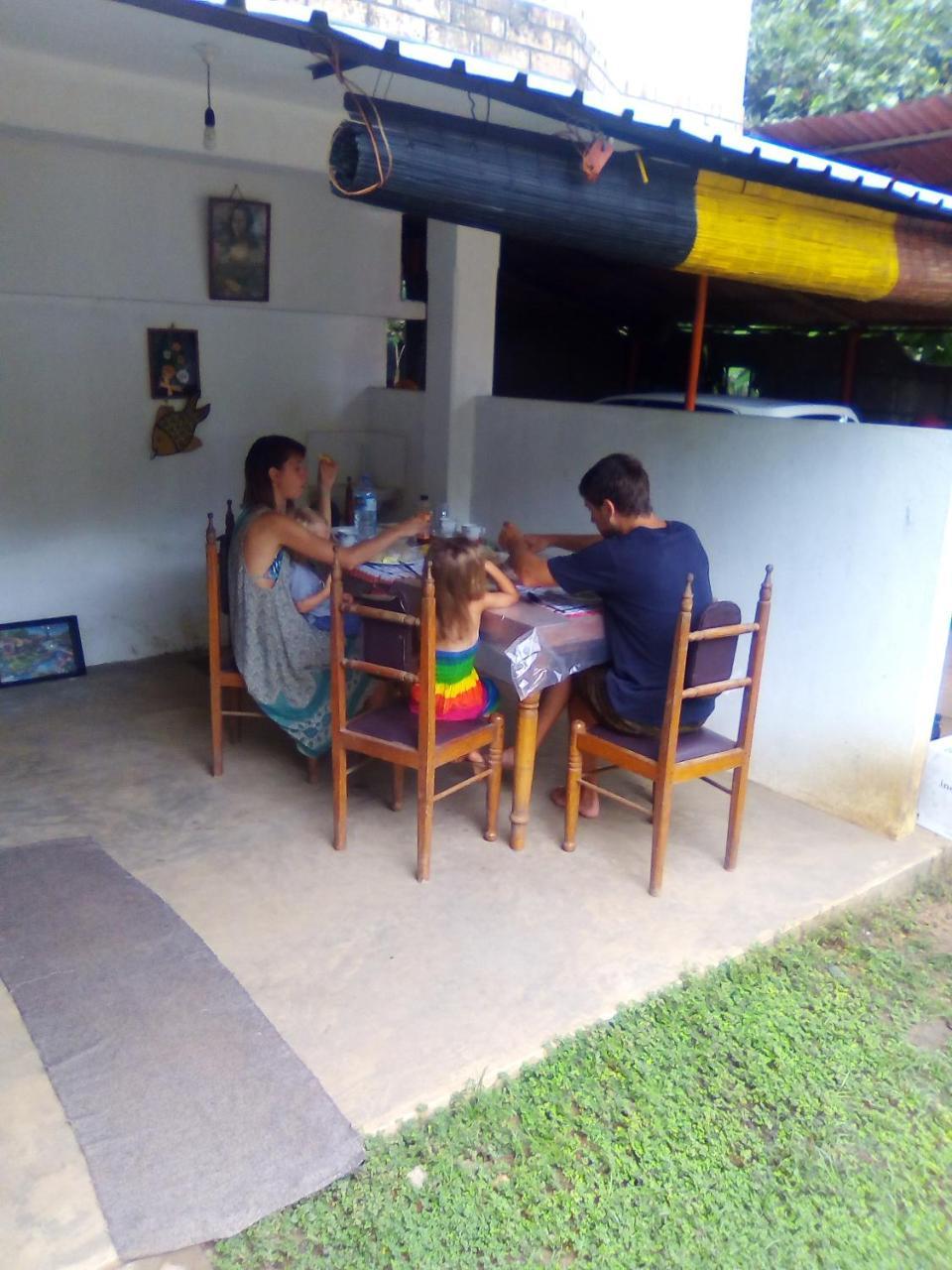 Jayanika Home Stay Tangalle Buitenkant foto